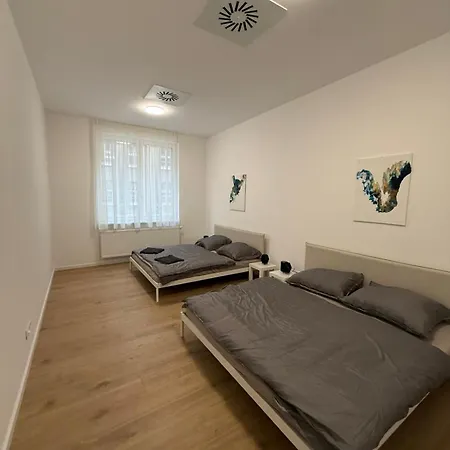 The Blue Church Family Old Town * 브라티슬라바